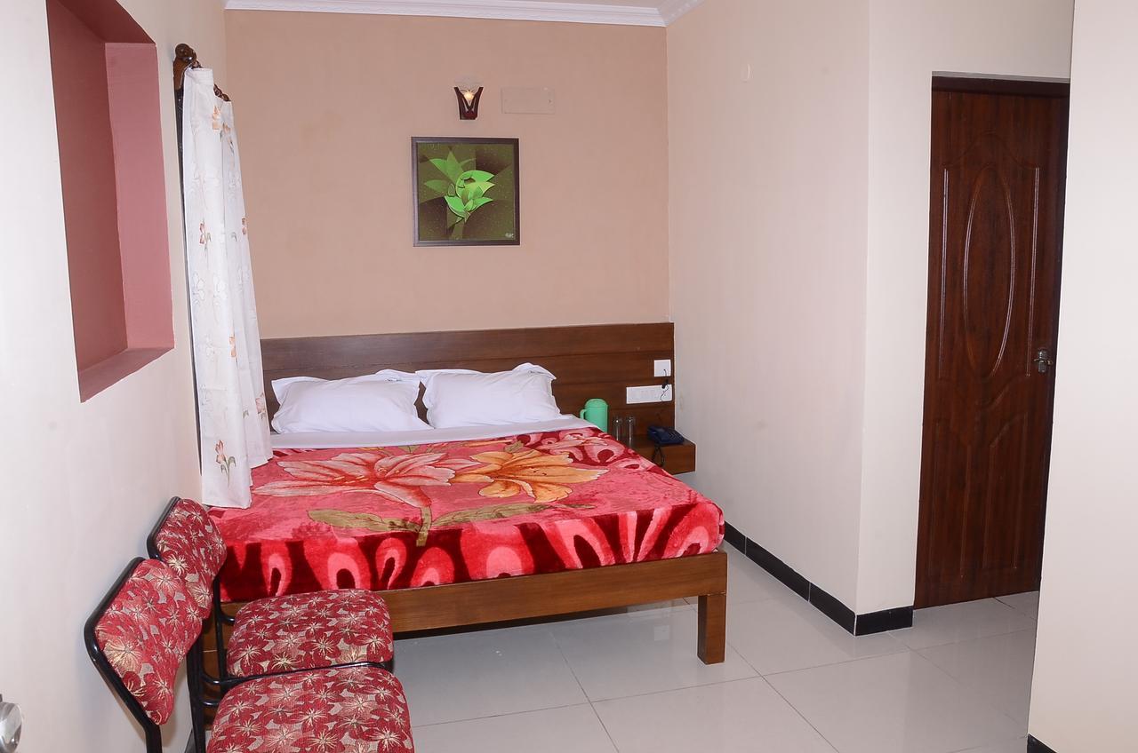 Ezhil Residency Hotell Kodaikanal Eksteriør bilde