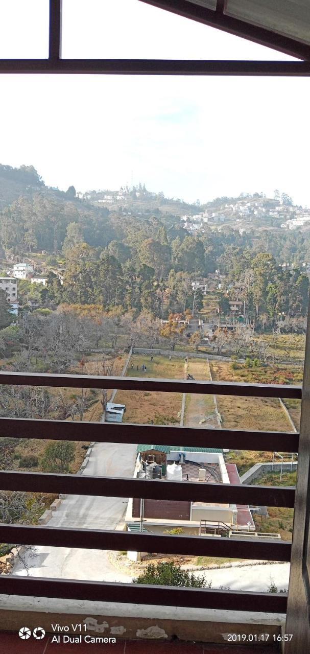 Ezhil Residency Hotell Kodaikanal Eksteriør bilde